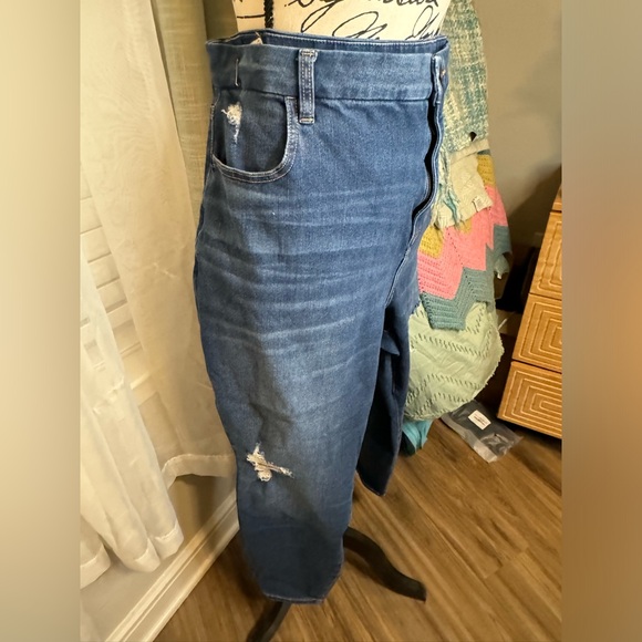 American Eagle dream Jean - Picture 2 of 5